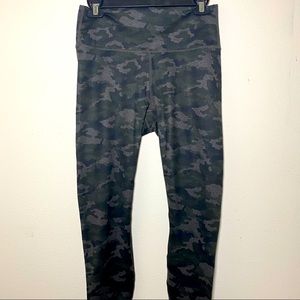 NEW!! Fabletics Leggings